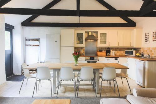 Newquay House | Goonwinnow Farm Cottages