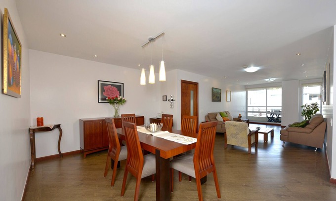 La Colina Condo | GORG Aldrovandi Plz, Ave Gonzalez Suarez, GRT LOC, WiFi, JacuZ, Pool, Sau, 2 Pkg