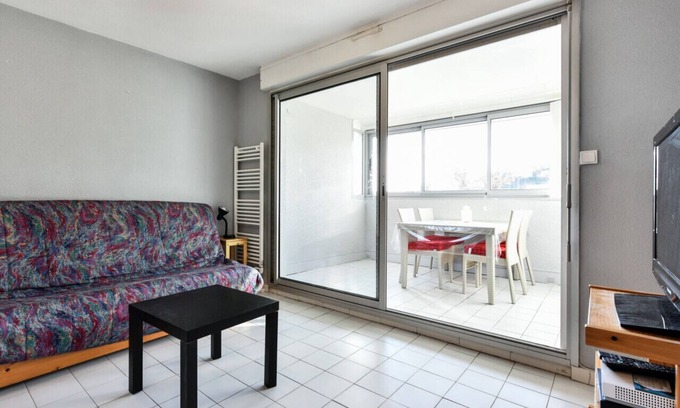 Bastide Giraud Apartment | Gorgeous 1br with pool, garden and sea view