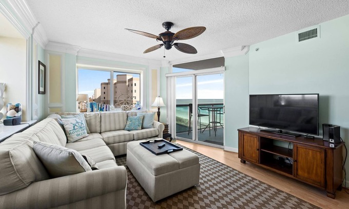 North Myrtle Beach Condo | Gorgeous 2 bedroom condo with a balcony by the beach! | Laguna Keyes - 701