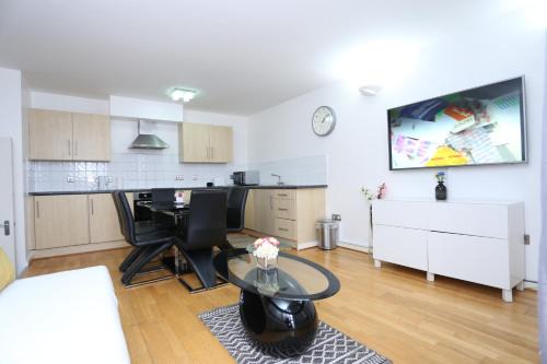 Woolwich Apartment | Gorgeous 2 bedroom 2 bathroom Woolwich