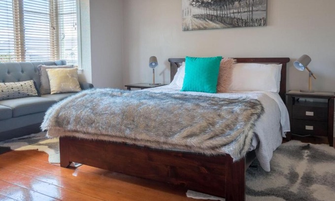 Ponsonby House | Gorgeous 2 Bedroom Guest Suite in Herne Bay