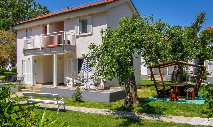 Baska Apartment | Gorgeous apartment in Baska with WiFi