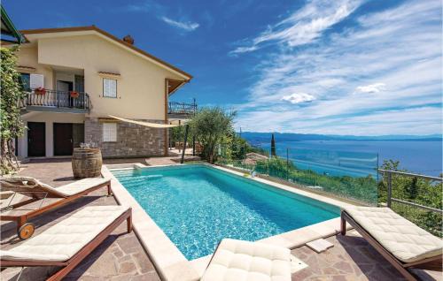 Bregi Apartment | Gorgeous Apartment In Matulji With Wifi