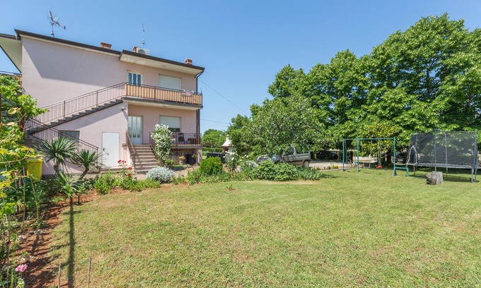 Finida Apartment | Gorgeous apartment in Umag with WiFi