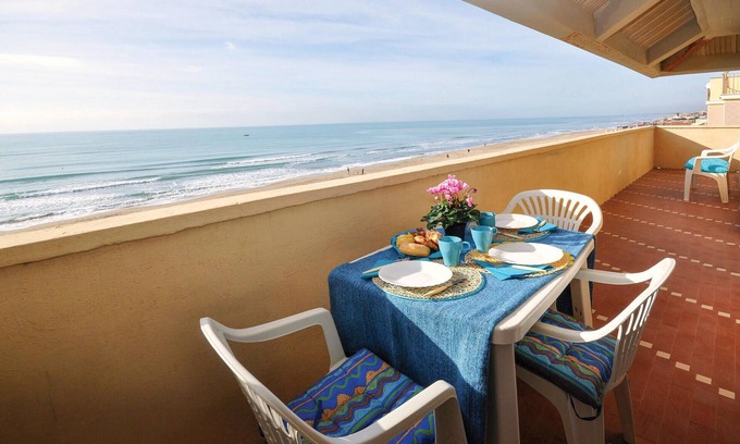 Torvaianica Apartment | Gorgeous apartment in Torvaianica