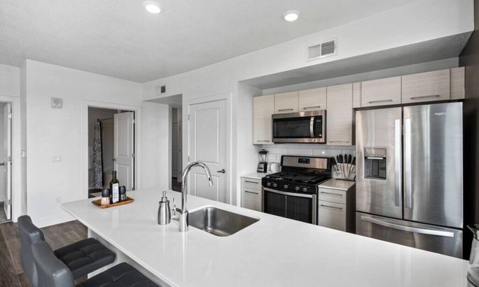 Downtown Salt Lake City Apartment | Gorgeous Central City 2BD/2BA