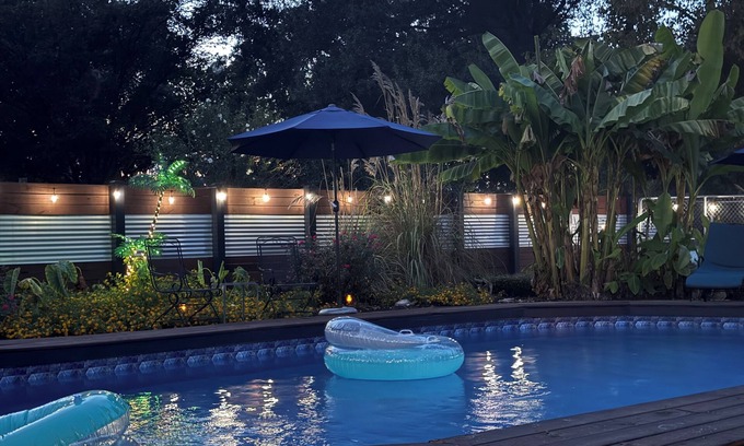 Lakeland House | Gorgeous fully-furnished home in serene farmlike setting