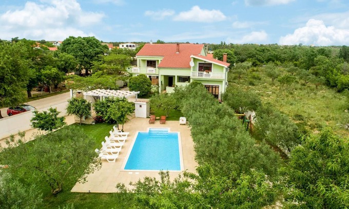 Sveti Filip i Jakov House | Gorgeous home in Sv. Filip i Jakov