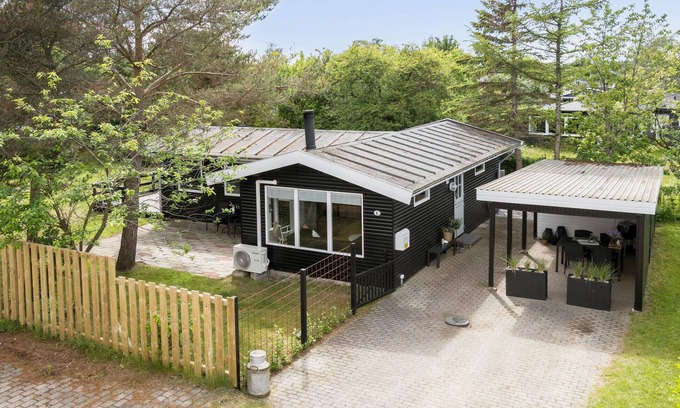 Hvidbjerg Strand House | Gorgeous home in Børkop with sauna