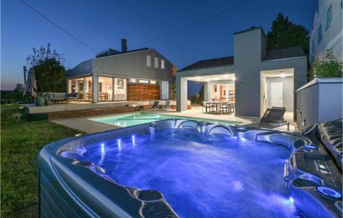 Gornji Kneginec House | Gorgeous Home In Gornji Kneginec