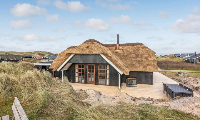 Hvide Sande House | Gorgeous home in Hvide Sande with WiFi