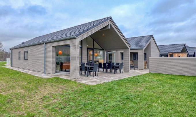 Jesendorf House | Gorgeous home in Jesendorf with sauna