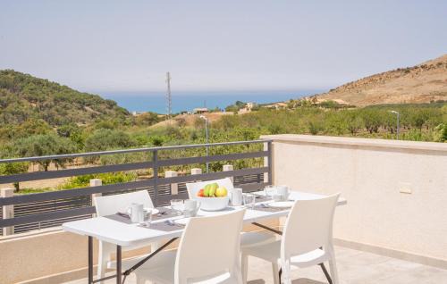 Realmonte House | Gorgeous Home In Realmonte With Kitchen
