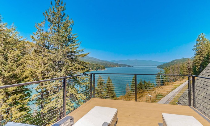 Sagle House | Gorgeous mountain home with dock, lake views, Kayaks & Hiking Trails