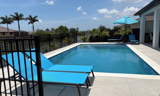 Diplomat House | Gorgeous, new 3-bedroom house with heated Pool in Cape Coral, sleeps 8