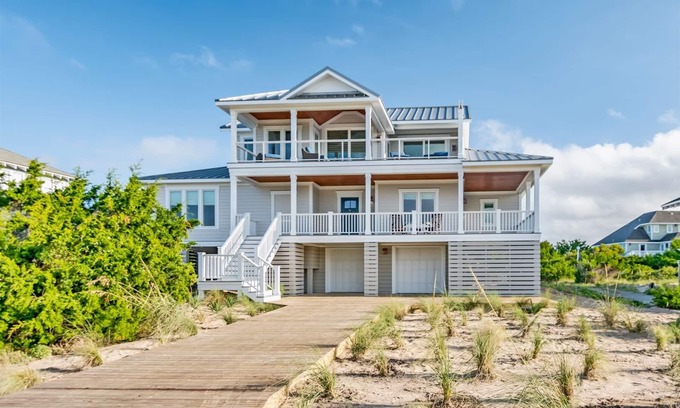Bald Head Island House | Gorgeous ocean views - Both clubs available - 3 carts!