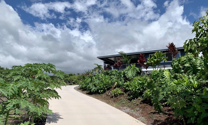 Kailua-Kona House | Gorgeous Ocean View, Comfortable Cool Elevation, Close to Everything!