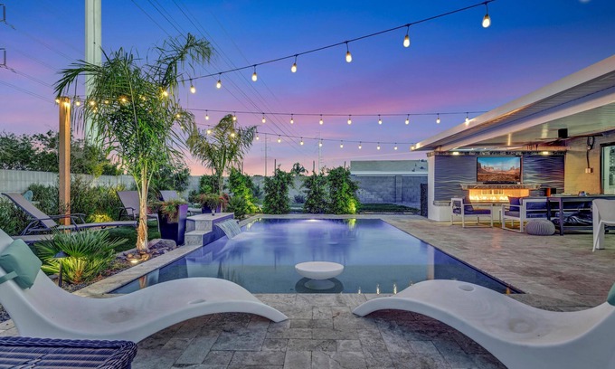 Hy-view House | Gorgeous Scottsdale Home w/Heated Pool