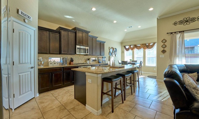 San Antonio House | Gorgeous spacious house in Alamo Ranch