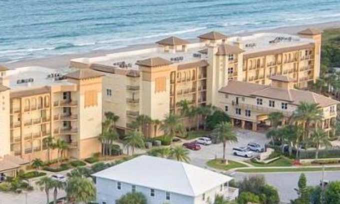 Winslow Reserve Apartment | Gorgeous Sparkling 1BR with Amazing Beach Access! Unit 314