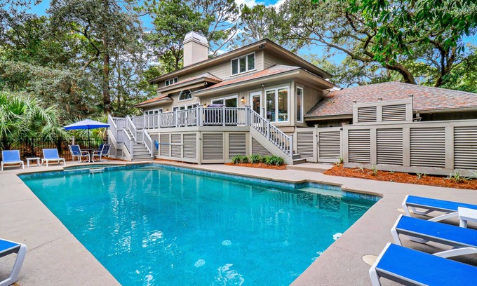Sea Pines House | Gorgeous Updated Home with Private Pool Close to Beach - Sleeps 13!