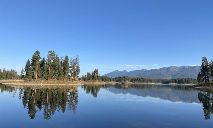 Bigfork Apartment | Gorgeous Views at the Waterfront on Echo Lake