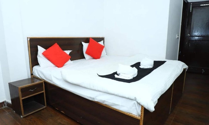 Rishikesh Hotel | Goroomgo Chandrabhaga Rishikesh