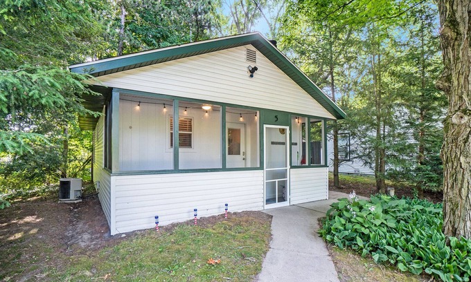 Saugatuck House | Goshorn Lake Resort #5 - goshorn lake access