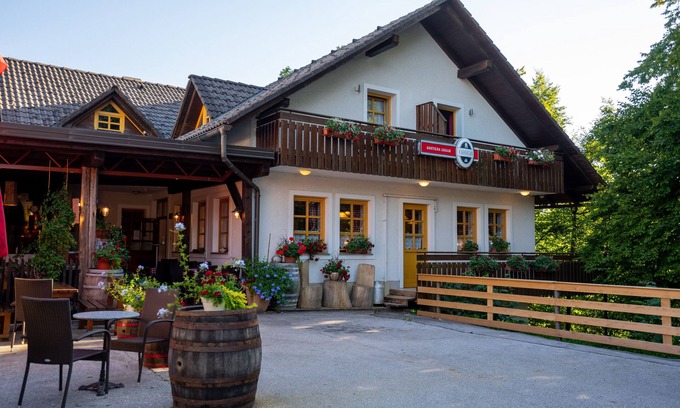Hotemaze House | Gostilna Logar Logar Majda s.p.