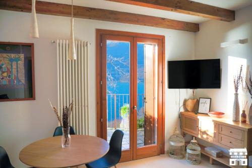 Bellano Apartment | GRABBIA 1 by Design Studio