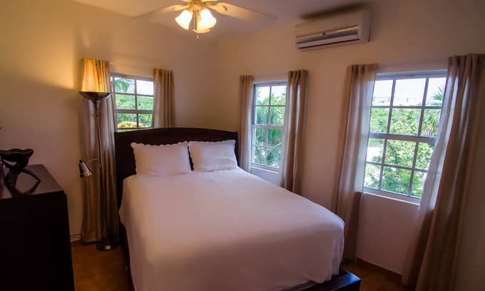 The Bight Villa | Grace Bay Beach Ocean Villas, Hibiscus Villa. Rated #1 On Trip Advisor.