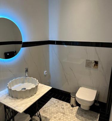 Exarhia Apartment | Graffiti One Studio
