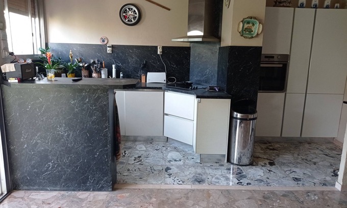 Caucade Condo | Grand 3 Pièces Dans Résidence Standing Avec Garage Proche de la mer