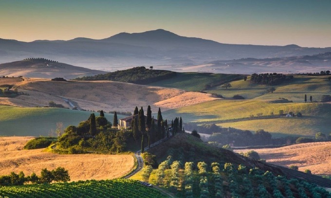 Oltrarno Villa | GRAND AND STUNNING TUSCAN VILLA SET IN A LUXURIOUS ESTATE CLOSE TO CITY CENTER