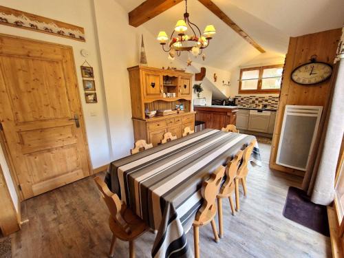 Valfrejus Apartment | Grand Appartement Rénové 10 Pers, 5 Pièces, Proche Pistes et Centre Valfréjus - FR-1-265-334