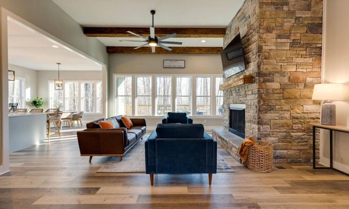 Kingston Springs Cabin | Grand Cabin in Nature's Playground!