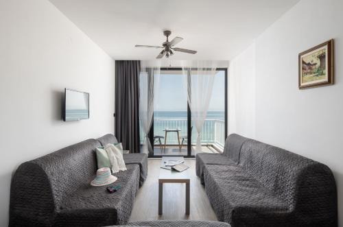 Agia Triada Apartment | Grand Dodo's Triada Seaview Studios
