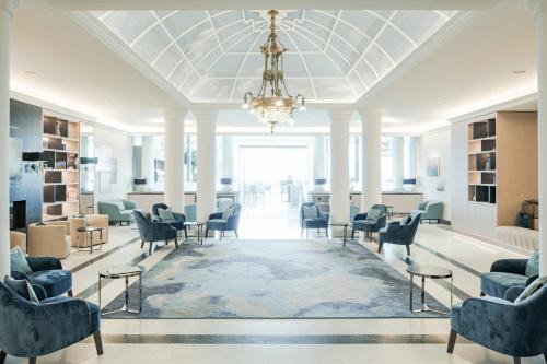 Montreux City Centre Hotel | Grand Hotel Suisse Majestic, Autograph Collection