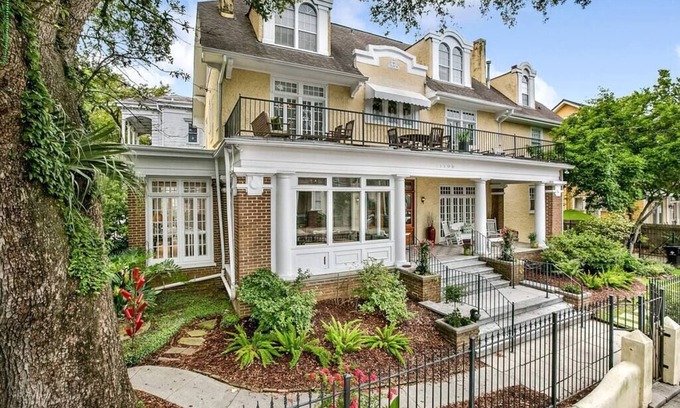 Faubourg Livaudais Bed & Breakfast | Grand Mansion, Garden District, One block to St. Charles Ave, 9 bedrooms