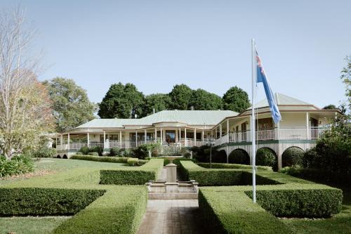 Balmoral Ridge House | Grand Queenslander for Large Groups 5 mins to Maleny and Montville