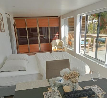 Ploermel House | Grand studio tout équipé