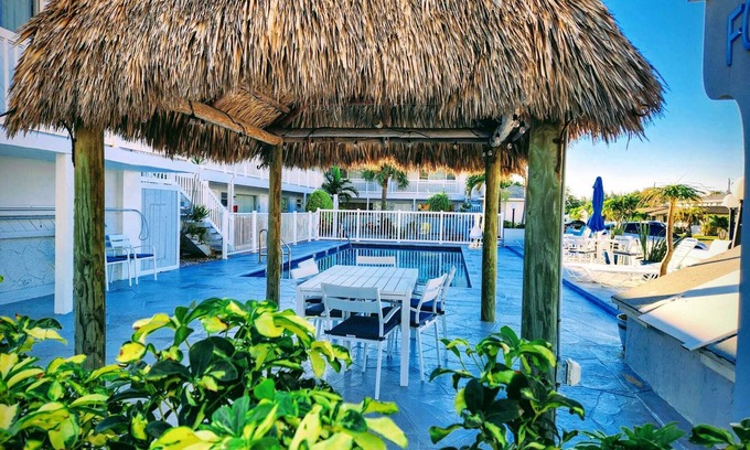 Pompano Beach Hotel | Grand Suite at The Palms On Ocean.