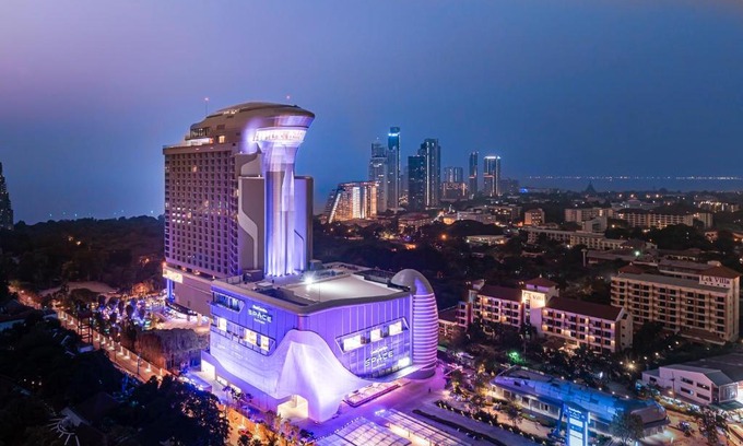 North Pattaya Hotel | Grande Centre Point Space Pattaya