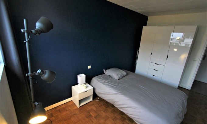 Centre Ville Rive Gauche House | Grande chambre privée aux pieds des transports