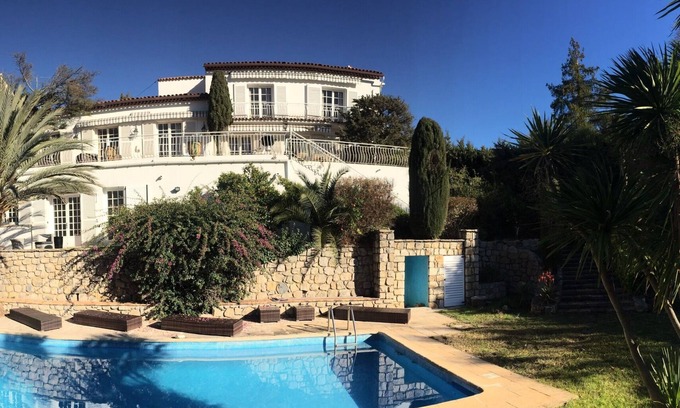 Cagnes-sur-Mer House | Grande Villa vue mer