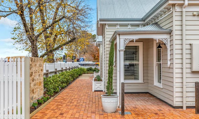 Mount Barker Apartment | Grandview Accommodation - The Elm Tree Apartments