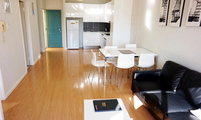 South Fremantle Apartment | Granita's 9