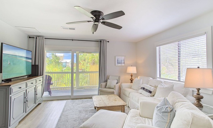 Grayton Beach Condo | Grayton Beach Villas 101 - Scenic 30A, Steps to the Sand, Walk to Red Bar!
