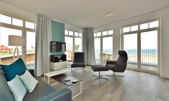 Wangerooge Apartment | Great apartment on the North Sea with direct sea view, balcony and beach chair! -